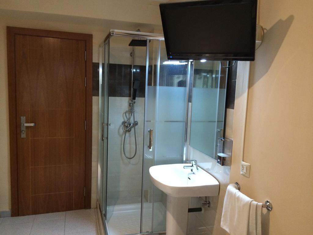 Hostal Aeropuerto Madrid Chambre photo